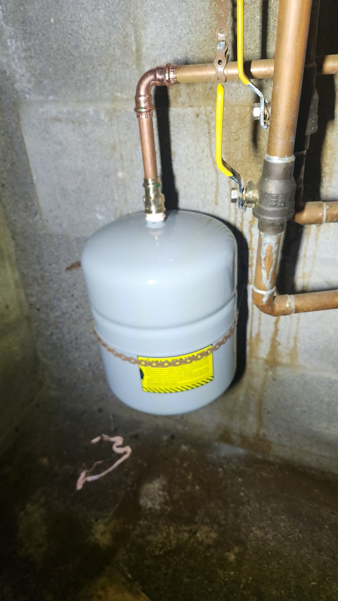 Expansion tank installed on a water heater in Kingston